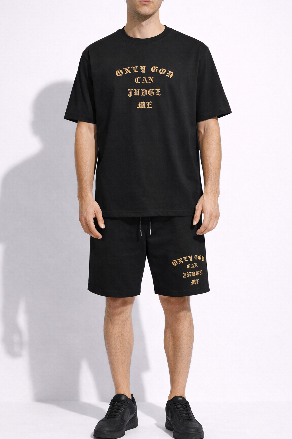 Compleu Casual Oversize Negru Bărbați – Tricou și Pantaloni Scurți Print Only God Can Judge Me