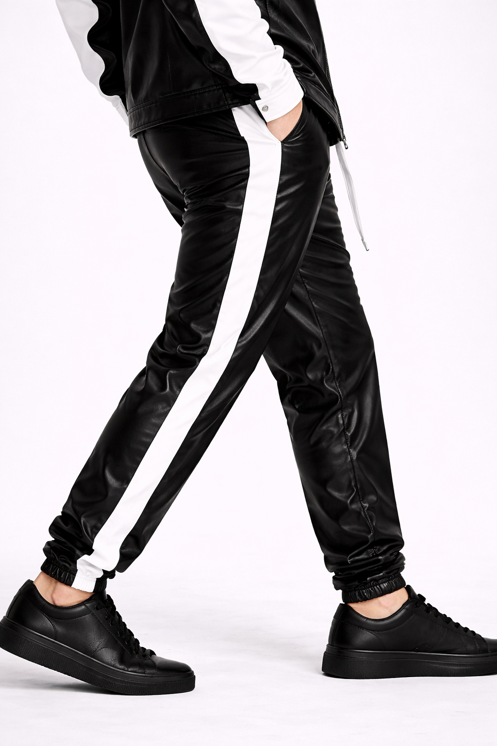 Set UNISEX Piele Ecologică Negru – Cămașă și Pantaloni Fashion Casual