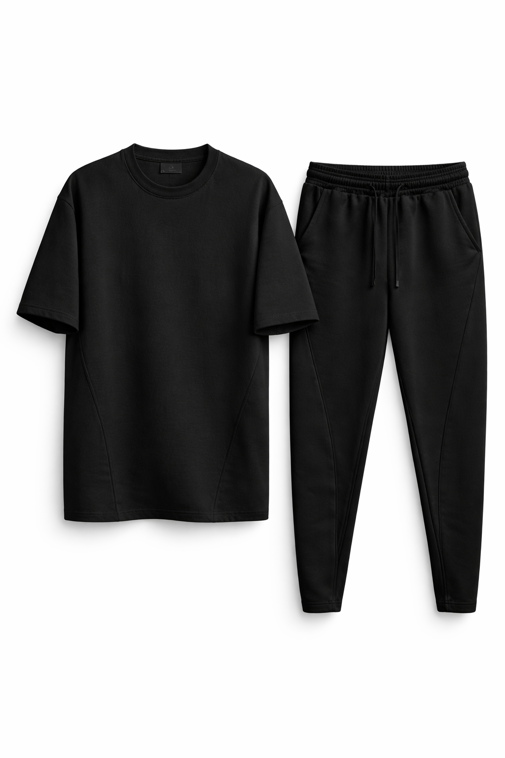 Compleu Sport Alb/Negru Oversize Bărbați – Tricou și Pantaloni Casual