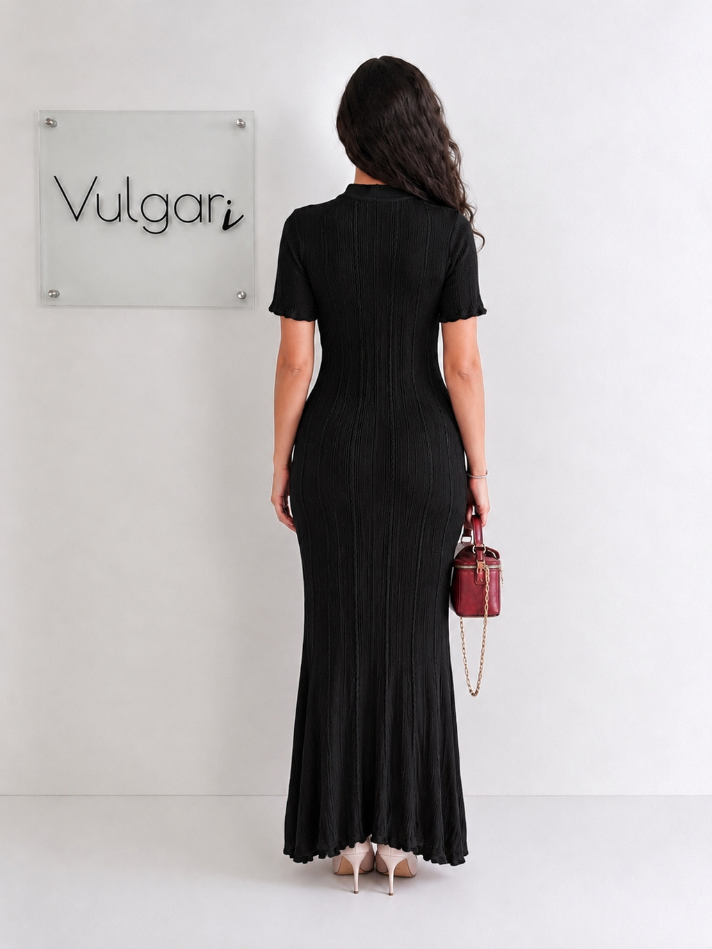 Rochie Lungă Neagră de Vară, Croială Mulată