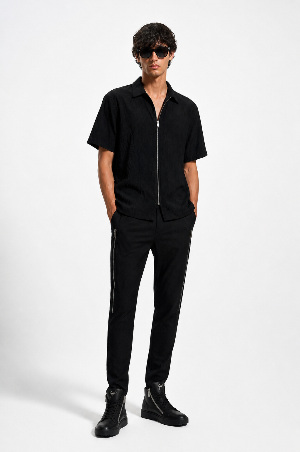Compleu bărbați negru elegant, cămașă și pantaloni cu fermoare laterale, design modern