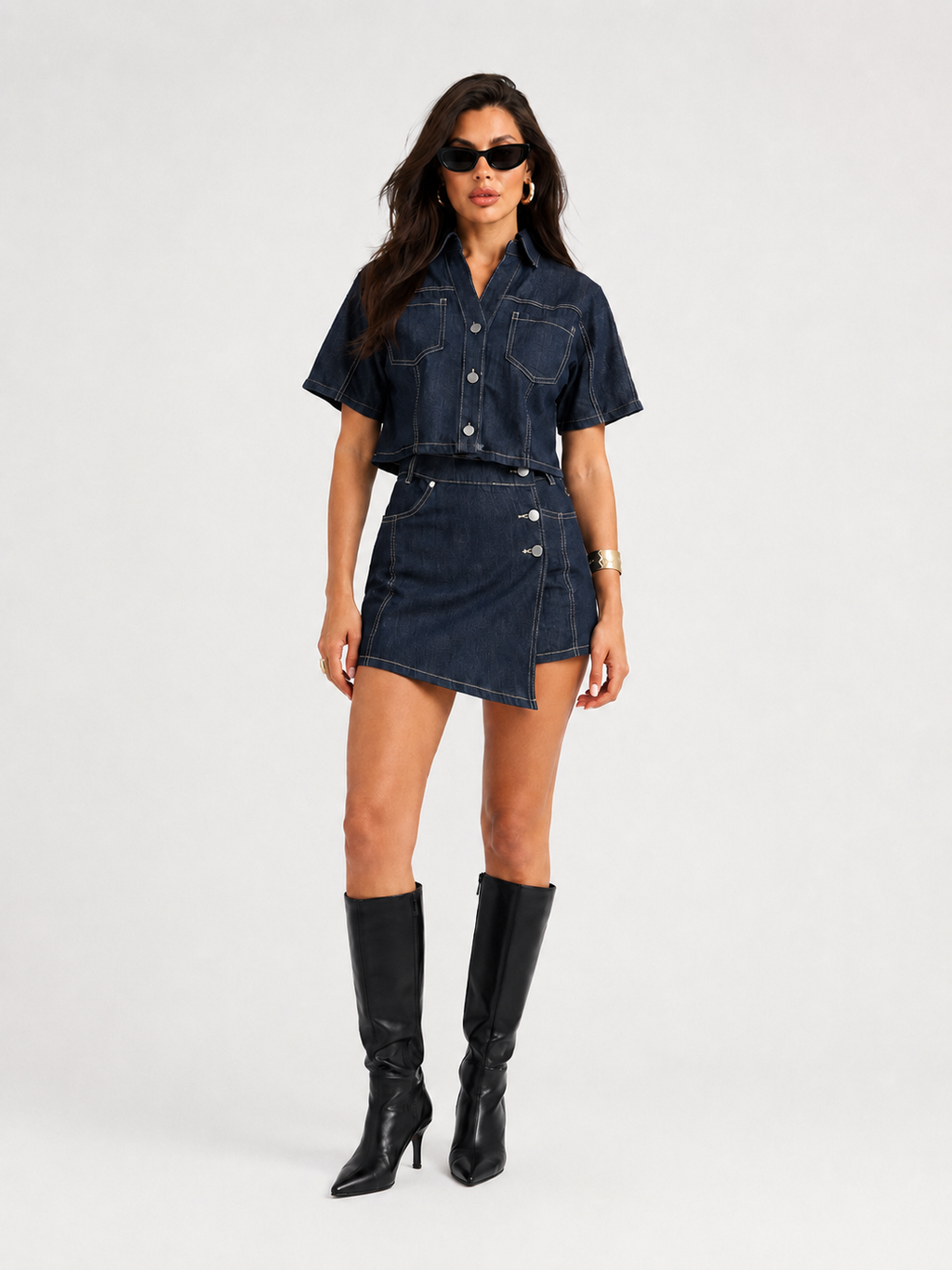 Compleu damă denim 2 piese, cămașă scurtă și fustă-pantalon asimetrică, albastru închis