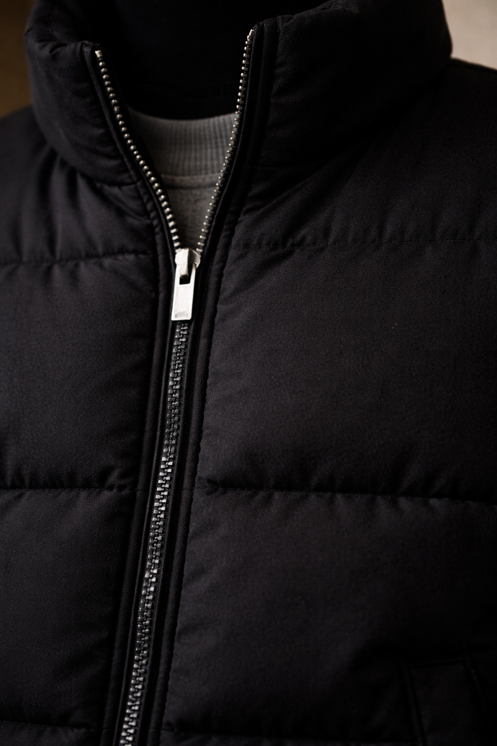 Vestă Matlasată Neagră Bărbați – Puffer Casual Streetwear