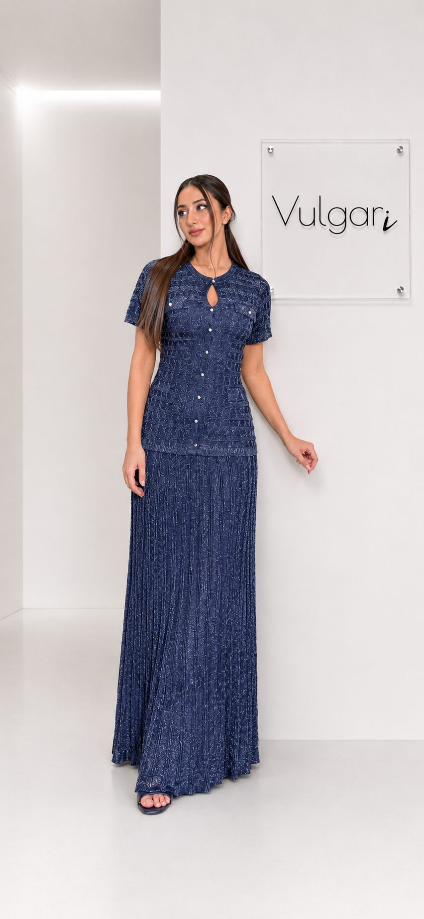 Rochie maxi bleumarin premium cu jupă interioară și nasturi decorativi