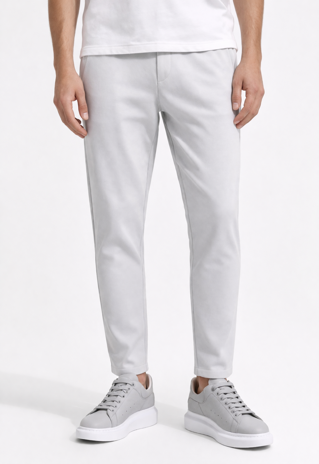 Compleu Casual Gri Bărbați – Jacheta cu Fermoar și Pantaloni Casual