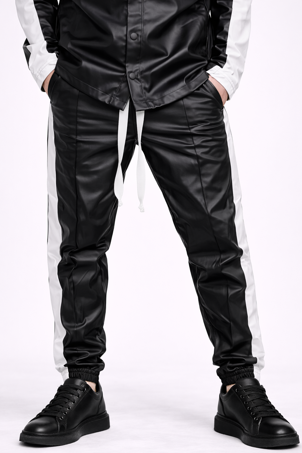 Set UNISEX Piele Ecologică Negru – Cămașă și Pantaloni Fashion Casual