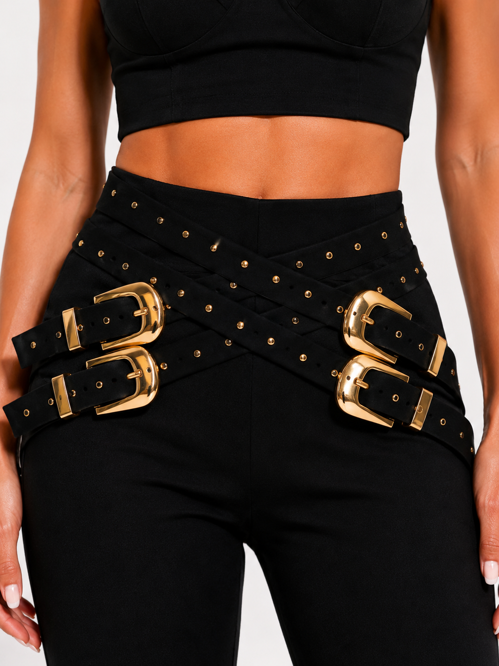 Compleu Damă Negru Elegant, Top Scurt și Pantaloni Evazați cu Catarame Aurii