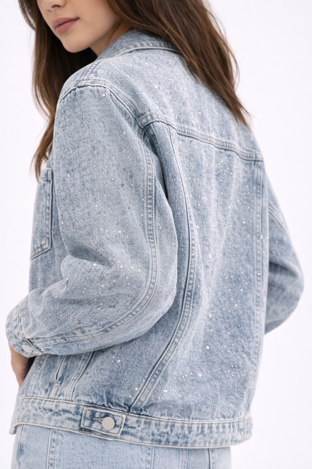 Geacă Denim Damă cu Pietricele Strălucitoare – Jachetă Jeans Fashion Casual