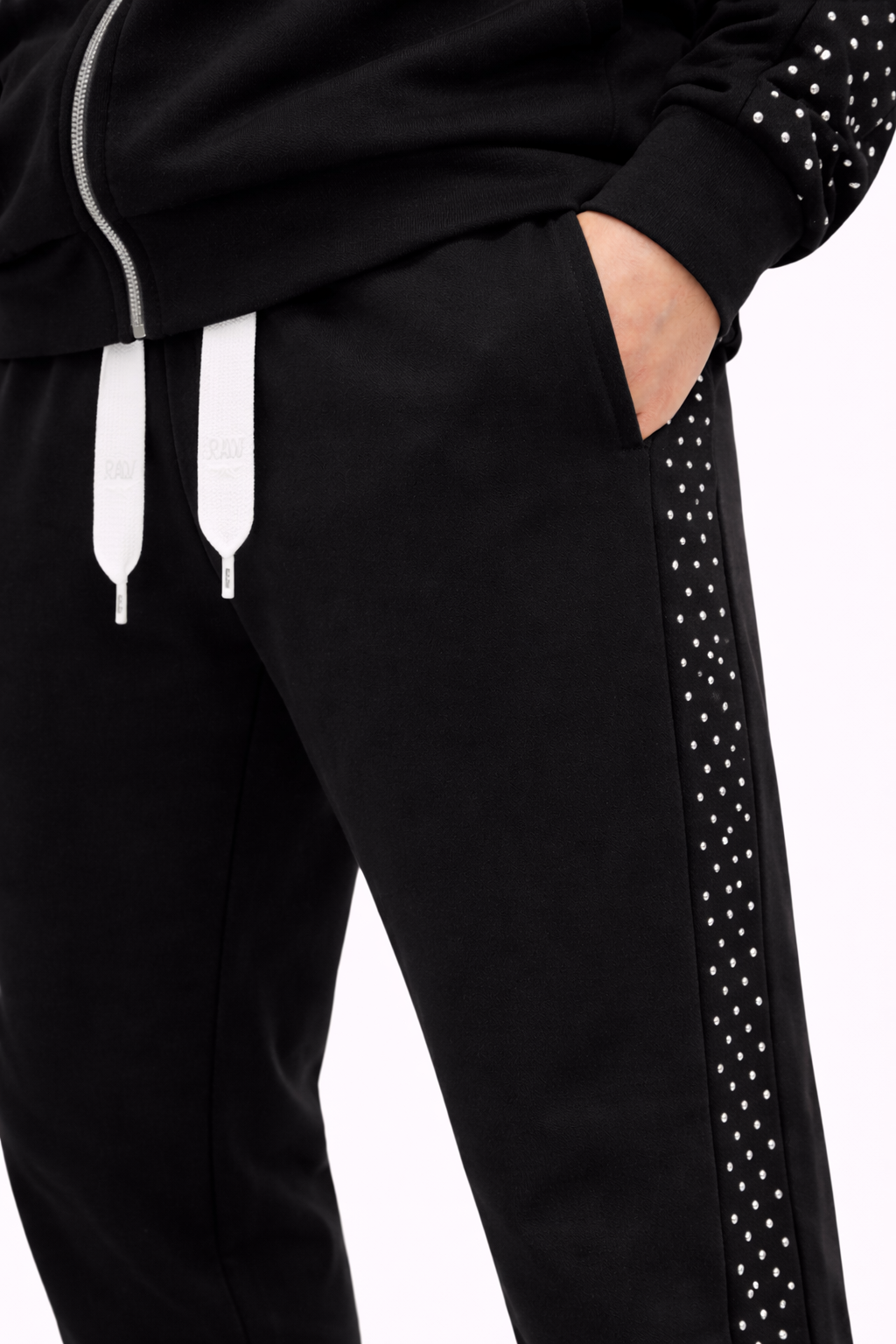 Trening Unisex cu Pietricele Strălucitoare – Set Hanorac cu Fermoar și Pantaloni Sport Elegant