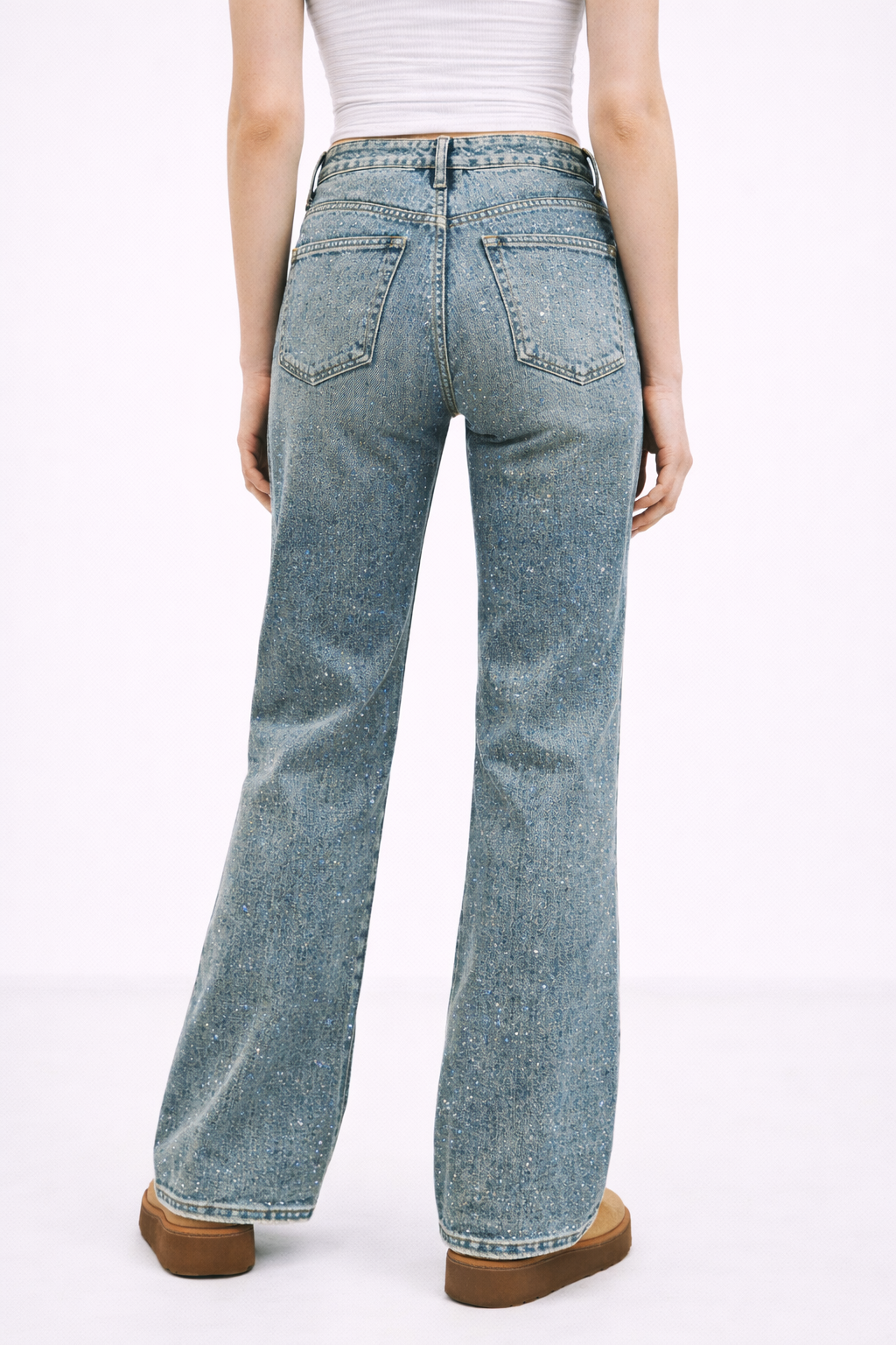 Blugi Damă Bootcut cu Pietricele – Jeans Casual