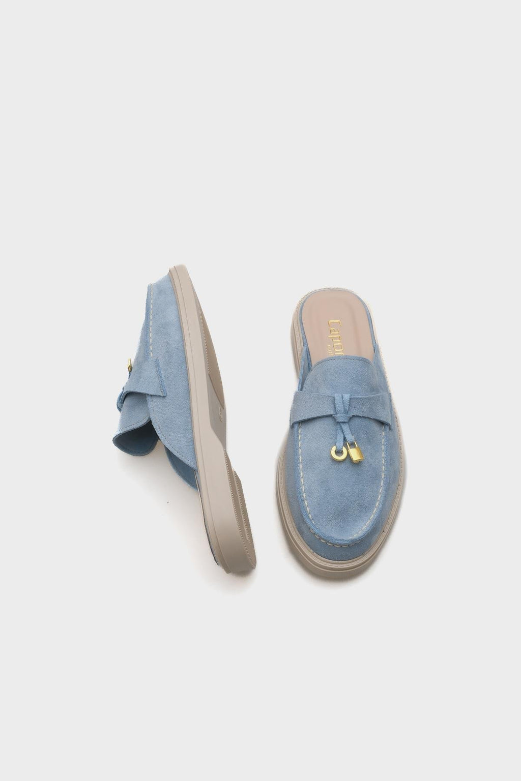 Papuci damă tip mule din piele întoarsă bej, cu accesoriu metalic auriu