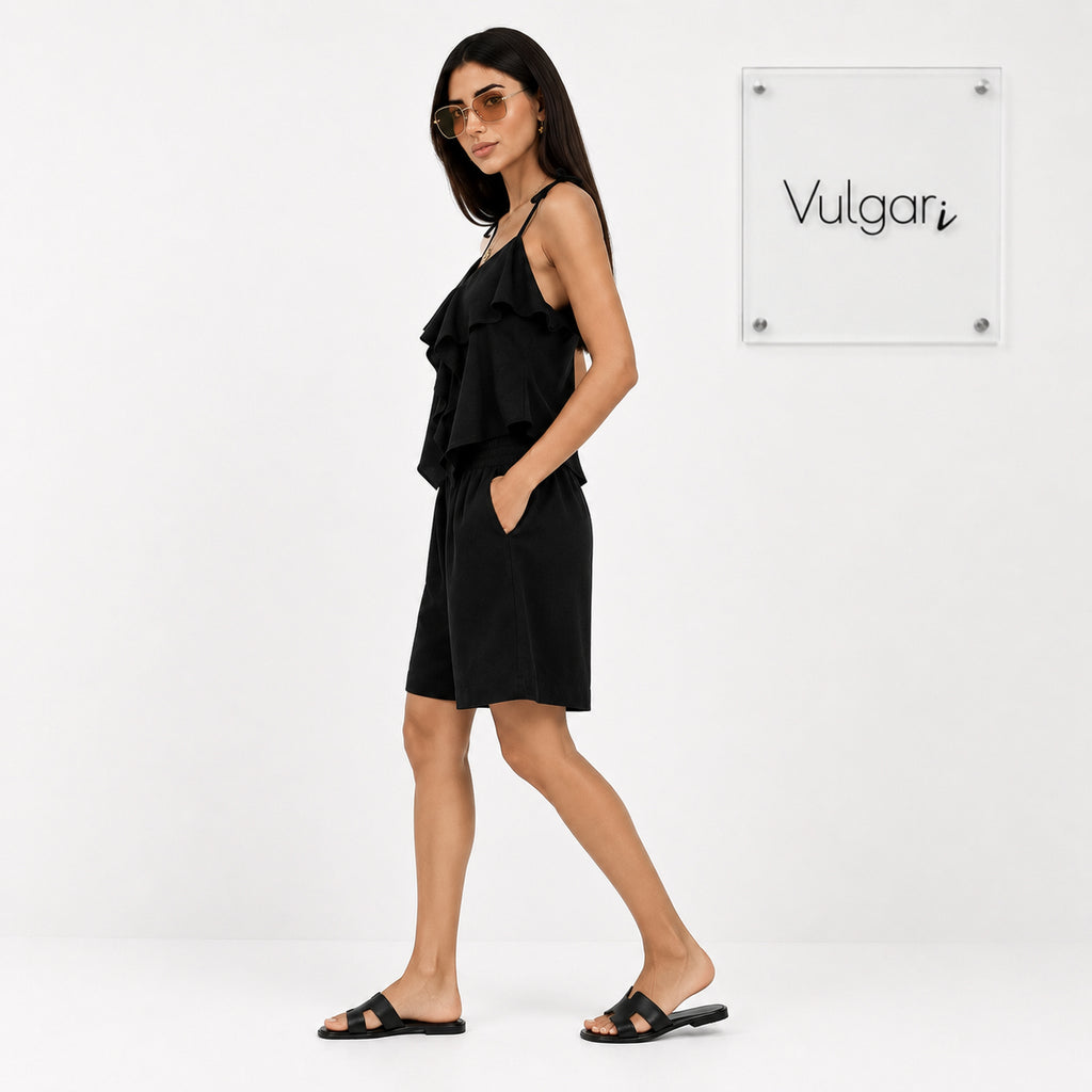 Compleu Damă Negru de Vară, Top cu Volane și Pantaloni Scurți Lejeri, Set 2 Piese