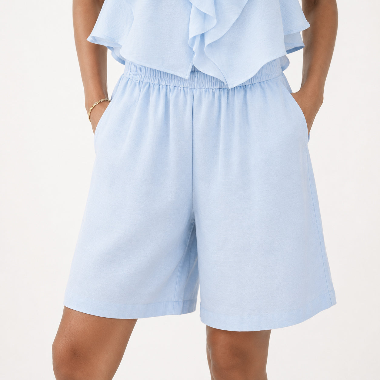 Compleu Damă Bleu de Vară, Top cu Volane și Pantaloni Scurți Lejeri, Set 2 Piese